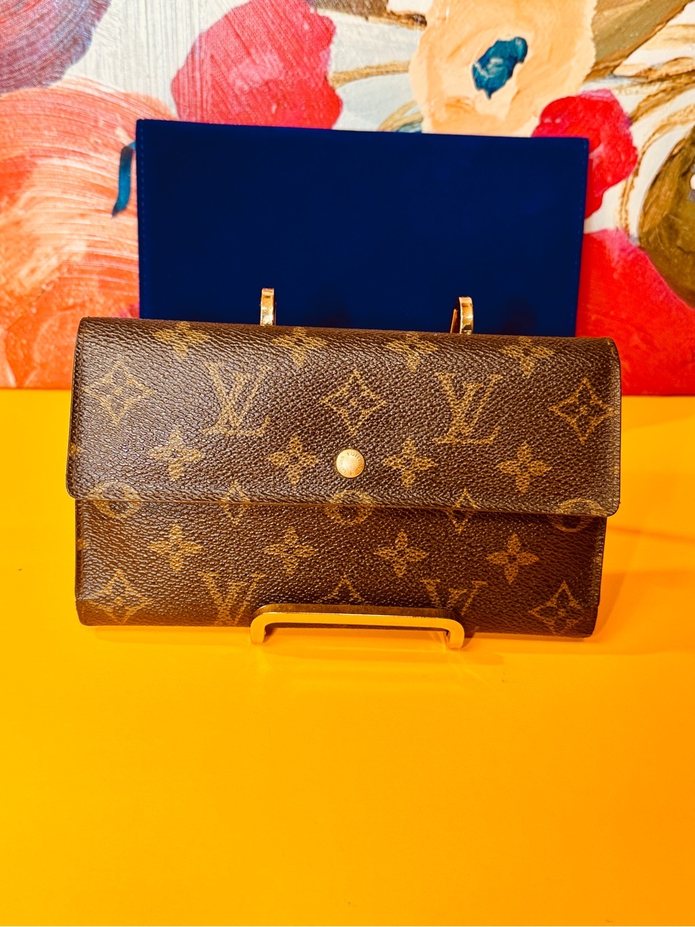 Louis Vuitton Monogram Brown trifold Wallet with Chain - Picture 6 of 15